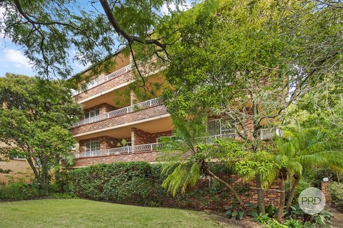 1/171 Russell Avenue, DOLLS POINT