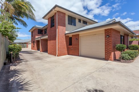 1/18 Gostwyck Street, NEWTOWN QLD 4350