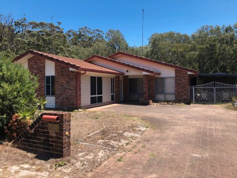 118 Government Road, SHOAL BAY NSW 2315