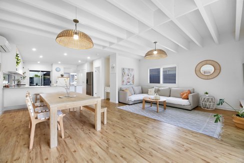 118 Nobby Parade, Miami QLD 4220