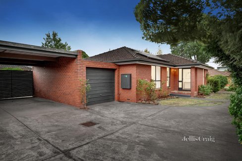 1 18 Panoramic Grove Glen Waverley 3150