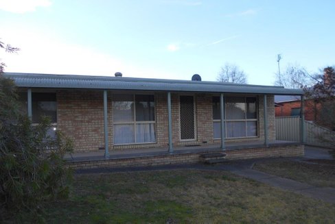 1/19 Merivale Street, TUMUT NSW 2720