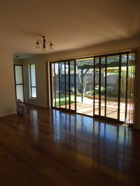 1/19 Morotai, PALM BEACH QLD 4221