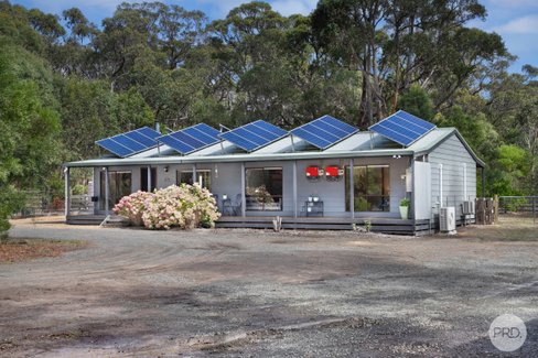 119 Reservoir Road, ROSS CREEK VIC 3351