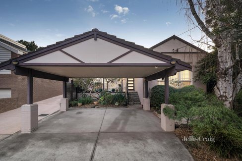 1 191 Mountain View Parade Rosanna 3084