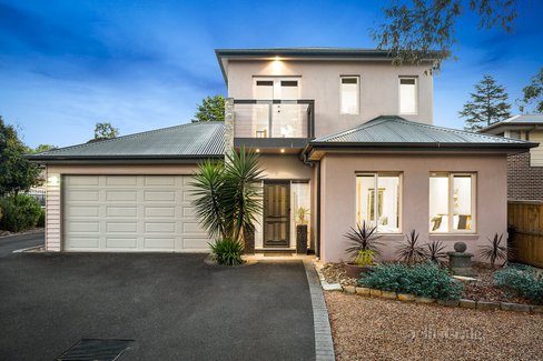 1/197 Mountain View Road Greensborough 3088