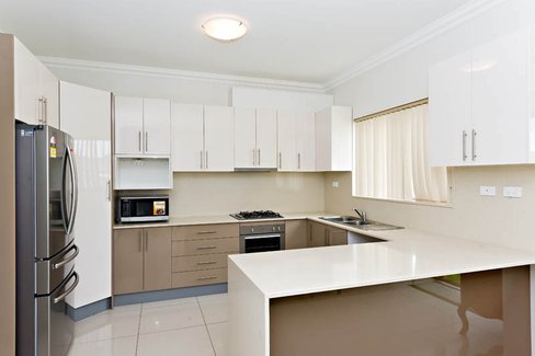 11A Matthews Avenue, EAST HILLS NSW 2213