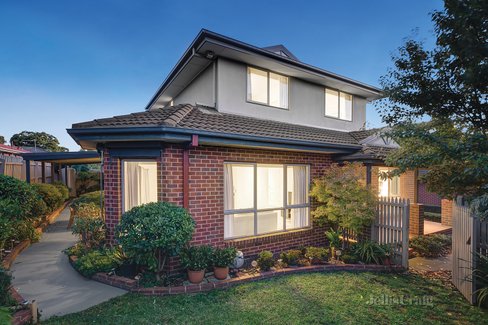 1/2-4 Glen Valley Road Forest Hill 3131