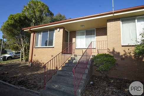 1/2 Aquila Court, BALLARAT NORTH VIC 3350