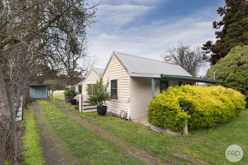 12 Ayres Street, CRESWICK