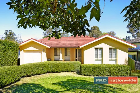 12 Balmoral Drive, CAMBRIDGE PARK NSW 2747