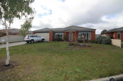 12 Barley Sheaf Drive, MINERS REST VIC 3352