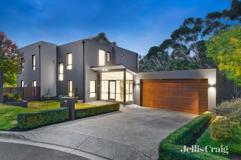 12 Bronte Court Croydon North 3136