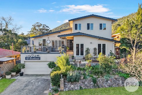 12 Bushland Avenue, TAMWORTH