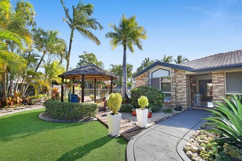 12 Bushlark Street, VARSITY LAKES QLD 4227