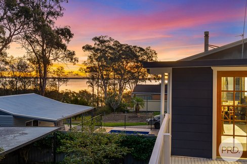 12 Caswell Crescent, TANILBA BAY NSW 2319