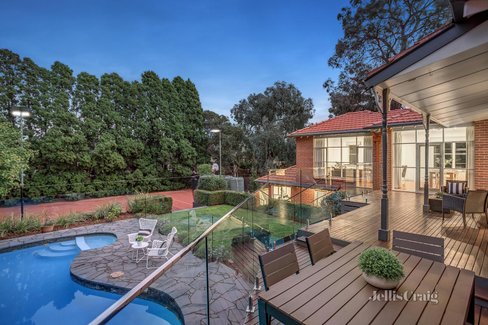 12 Chaucer Crescent Canterbury 3126