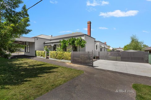 12 Chisholm Street Soldiers Hill 3350
