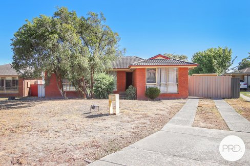 12 Crackenback Street, THURGOONA NSW 2640