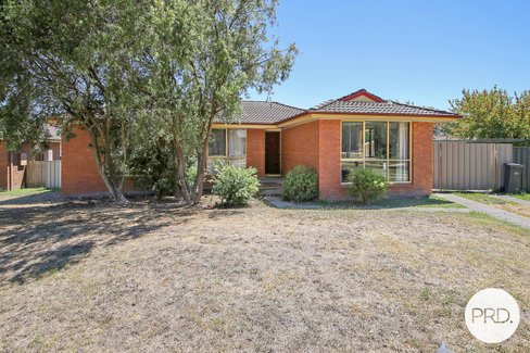 12 Crackenback Street, THURGOONA NSW 2640