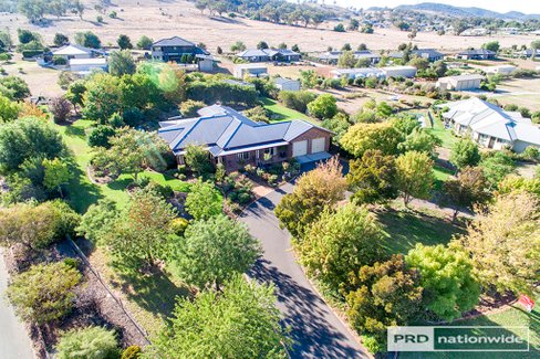 12 Daintree Circuit, TAMWORTH NSW 2340