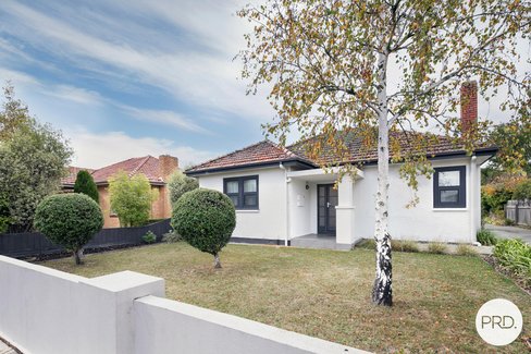 12 Essex Street, WENDOUREE VIC 3355