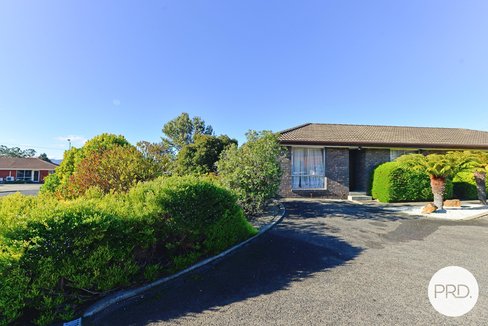 1/2 Farnham Court, GLENORCHY TAS 7010