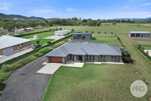 12 Flagstaff Road, TAMWORTH NSW 2340