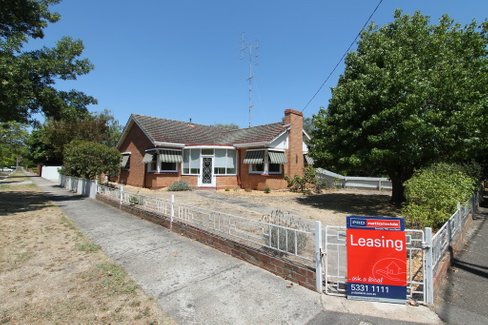 12 Forest Street, LAKE WENDOUREE VIC 3350