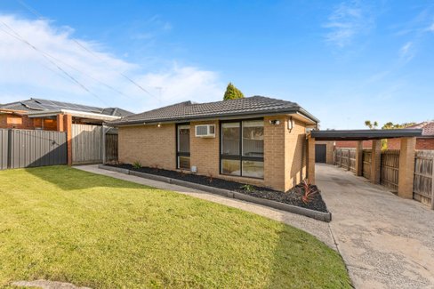 12 Frognal Drive Noble Park North 3174