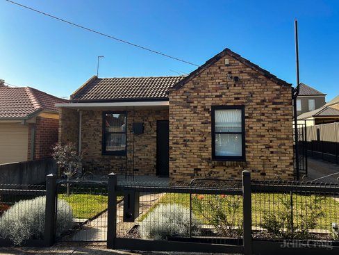 12 Garnet Street Preston 3072