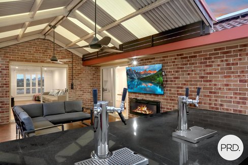 12 Glengarry Way, HORSLEY NSW 2530