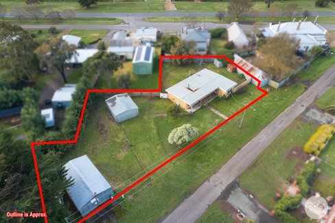12 Hall Street, WAUBRA VIC 3352