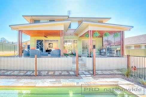 12 Hinchinbrook Close, ASHTONFIELD NSW 2323