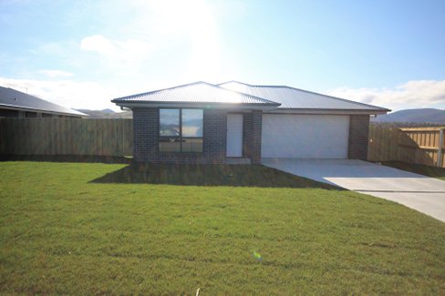 12 Hollingsworth Street, BRIGHTON TAS 7030