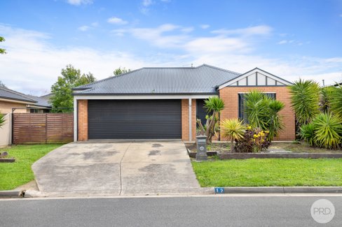 12 Indiana Drive, DELACOMBE VIC 3356