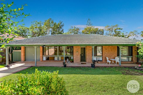 12 Irene Crescent, SOLDIERS POINT NSW 2317