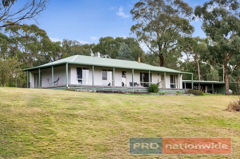 12 Jones Road, CRESWICK VIC 3363