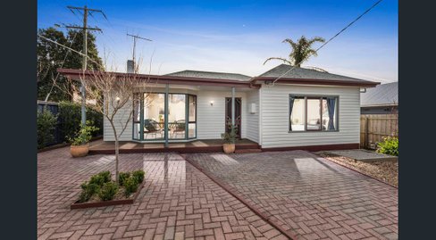 12 Langibanool Avenue Avenue Hamlyn Heights 3215