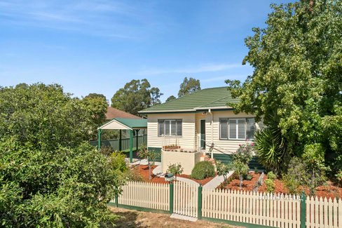 12 Lawrence Street Castlemaine 3450
