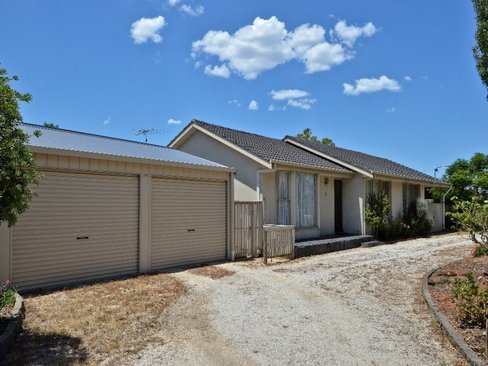 12 Lime Crescent Lara 3212