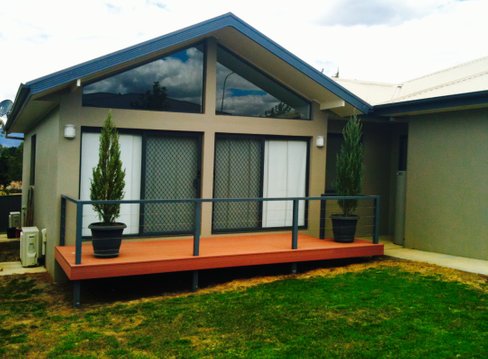 12 Lockeridge Drive, TUMUT NSW 2720