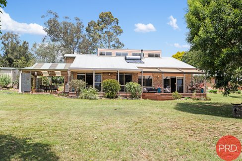 12 Malia Crescent, WINDELLA NSW 2320