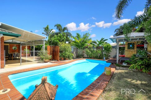 12 Marr Street, POINT VERNON QLD 4655