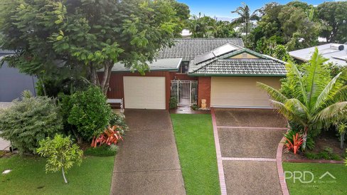 12 Marr Street, POINT VERNON QLD 4655