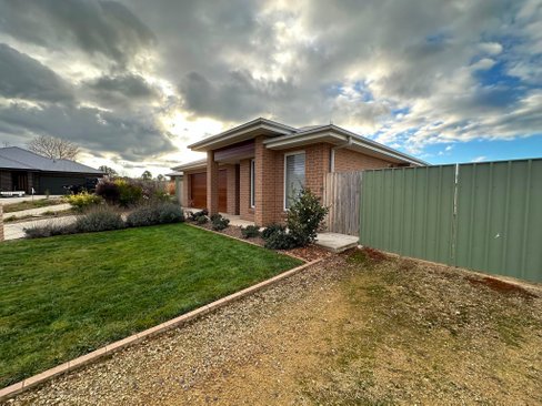 12 McEwan Court, TUMBARUMBA NSW 2653