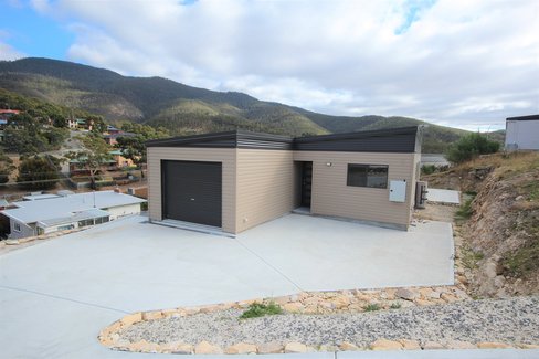 12 Mcgill Rise, CLAREMONT TAS 7011