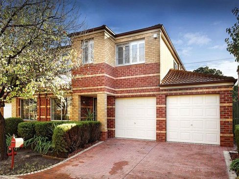 12 Melaleuca Way Box Hill South 3128