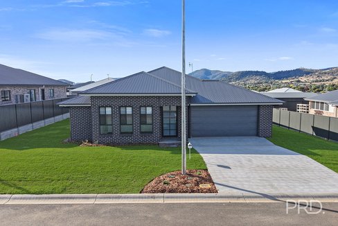 12 Nankeen Avenue, MOORE CREEK NSW 2340