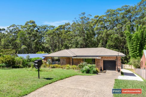 12 Newport Crescent, BOAMBEE EAST NSW 2452